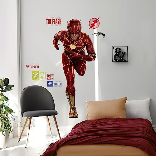 RoomMates RMK5406GM The Flash Peel and Stick Wall Decals - Image 3