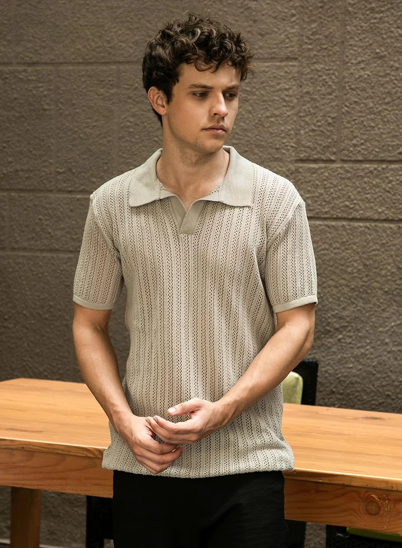 كامبوس سوترا تيشيرت بولو رجالي رمادي مخطط بنسيج مريح للاستخدام اليومي