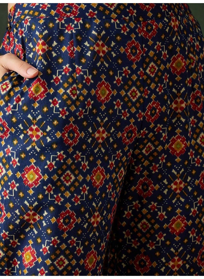 AKS Red & Navy patola print Kurta Set  - Image 3