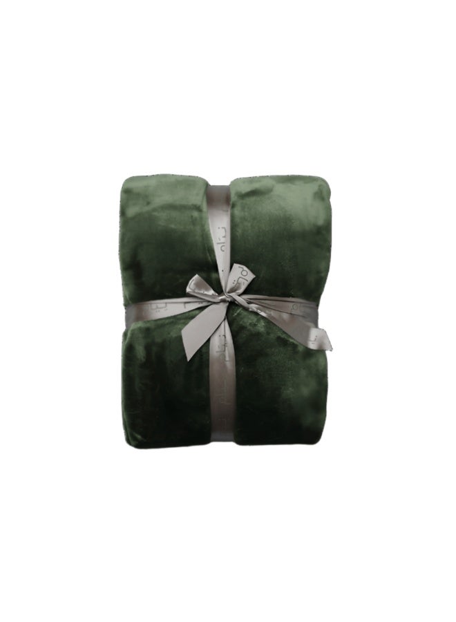 Neyam Winter sleeping blanket made of 100% polyester, size 200 × 150 cm – soft and comfortable velvet blanket, olive color. - Image 1
