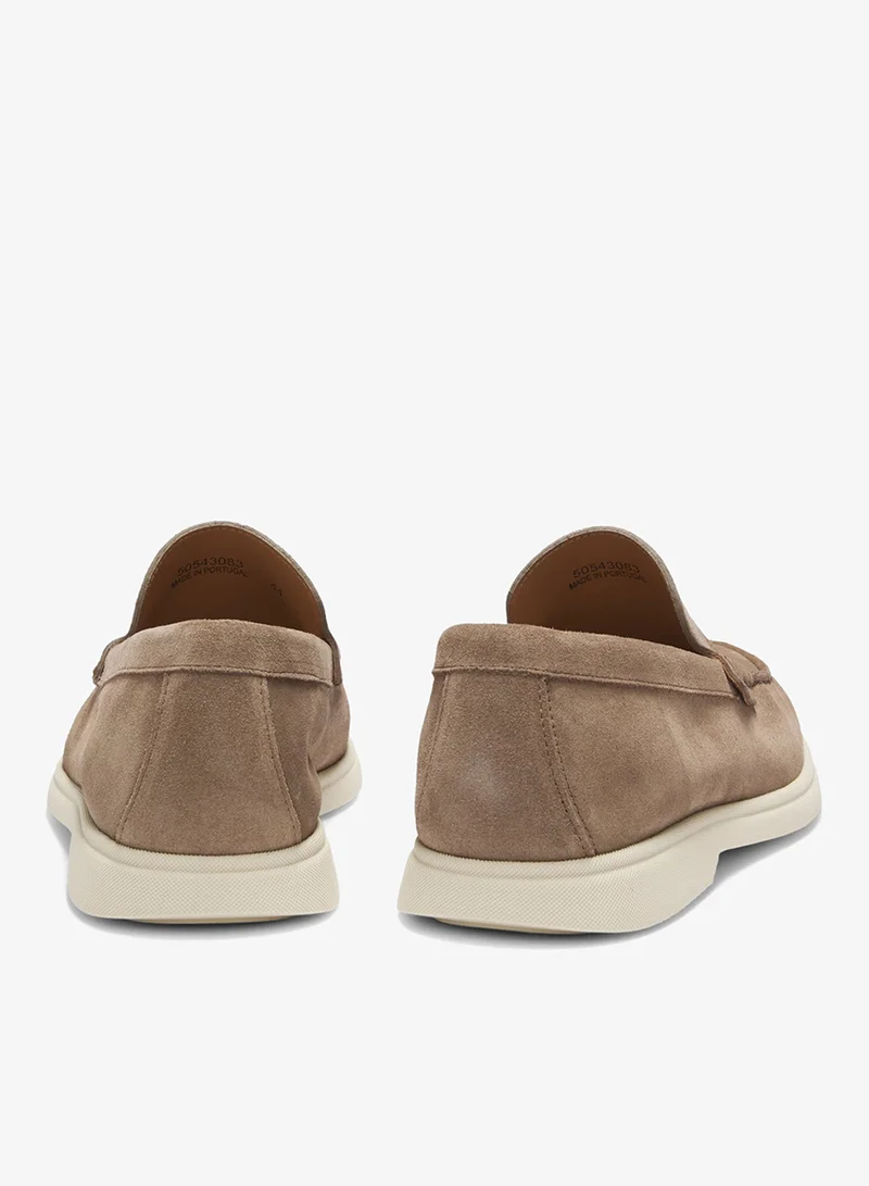 بوس Suede loafers with debossed logo
