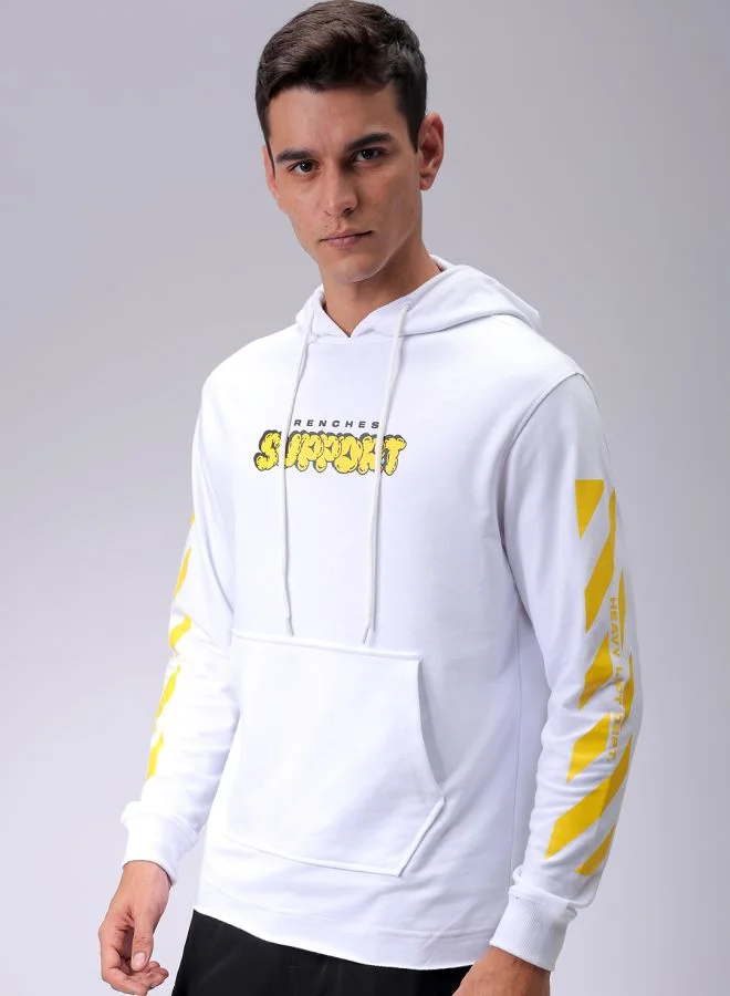 شركة المرآب الهندية Men Regular Fit Placement Print Overhead Hooded Sweatshirt