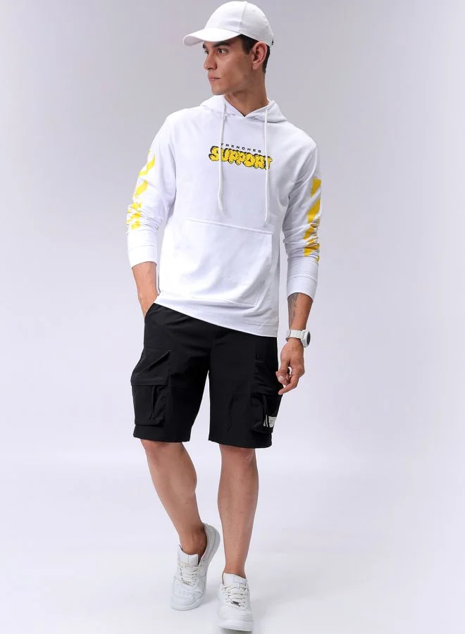 شركة المرآب الهندية Men Regular Fit Placement Print Overhead Hooded Sweatshirt