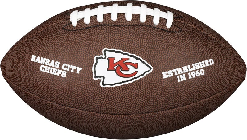 Wilson كرة القدم الأسطورية في الفناء الخلفي من NFL - الحجم الرسمي - Image 1