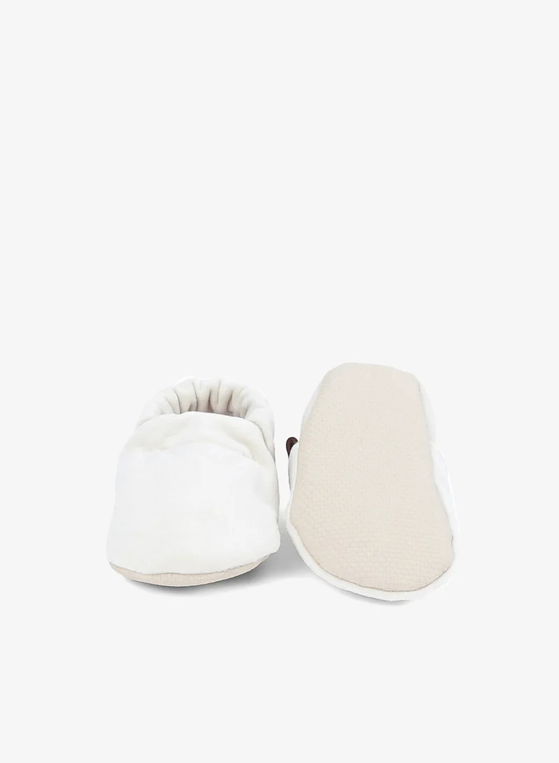 Yoyo Junior Cream White Velvet Moccasins