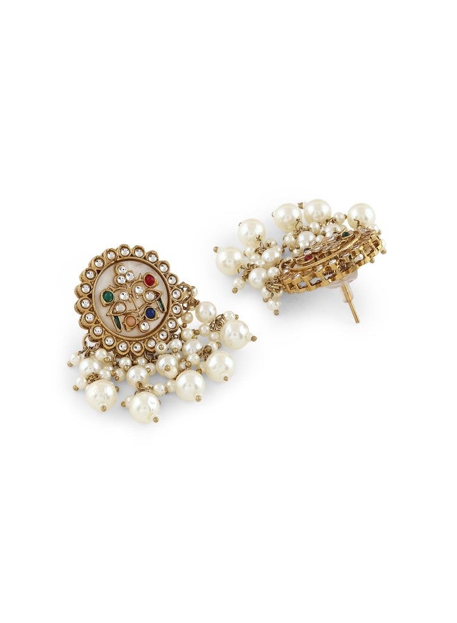 Zaveri Pearls أقراط متدلية من اللؤلؤ متعدد الألوان مرصعة بأحجار مطلية بطلاء عتيق للنساء من زافيري بيرلز - ZPFK21839 - Image 4