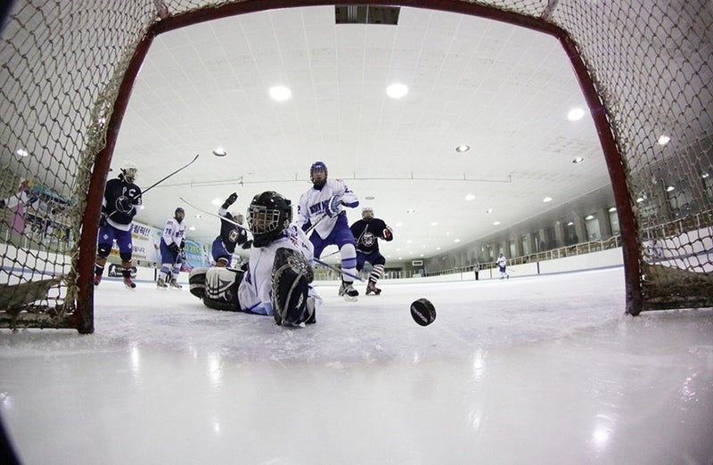 Rokinon HD8M-N 8mm f/3.5 HD Fisheye Lens with Auto Aperture Chip and Removable Hood for Nikon DSLR 8-8mm, Fixed-Non-Zoom Lens - Image 3