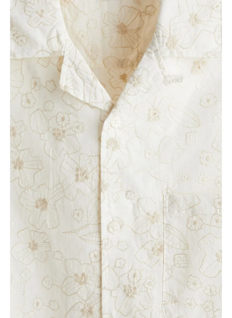 اتش اند ام Regular Fit Embroidered resort shirt