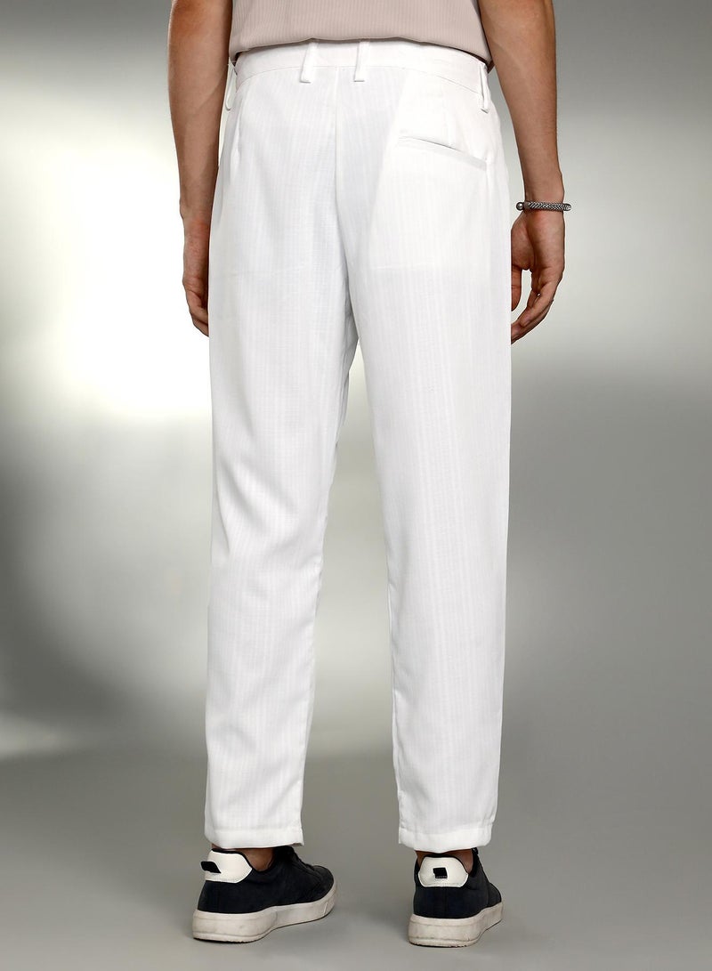 Campus Sutra Men's Cream White Pleated Tailored Trousers For Casual Wear | Mid-Rise | 3 Pockets | Button Closure | Trousers Crafted With Comfort Fit For Everyday Wear - Image 5