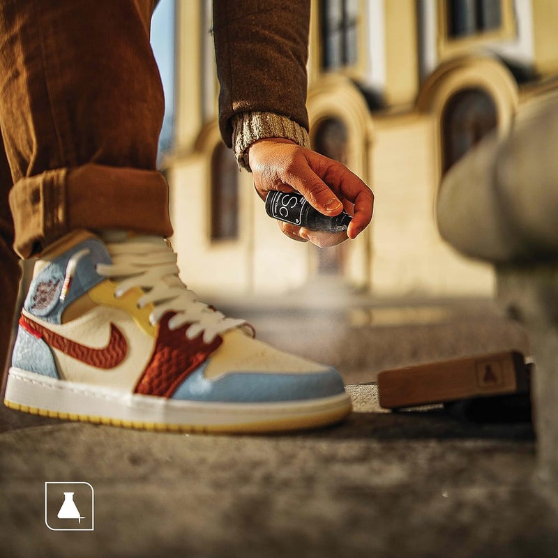 Sneaker Lab مجموعة أدوات العناية بالأحذية الرياضية | مجموعة تنظيف وحماية كاملة للأحذية | تشمل المنظف، الحامي، مزيل الروائح وفرشاة فاخرة | آمنة للاستخدام على جميع المواد | هدية مثالية لعشاق الأحذية الرياضية - Image 4