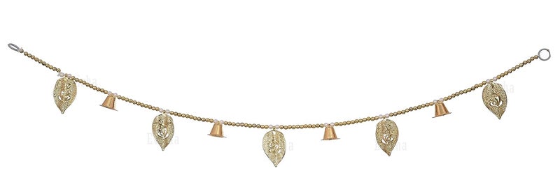 Evisha تاج باب بسيط أنيق مصمم بأجراس لؤلؤ ذهبية وأوراق غانيش للتعليق للديكورات في ديوالي 3 قدم - Image 2