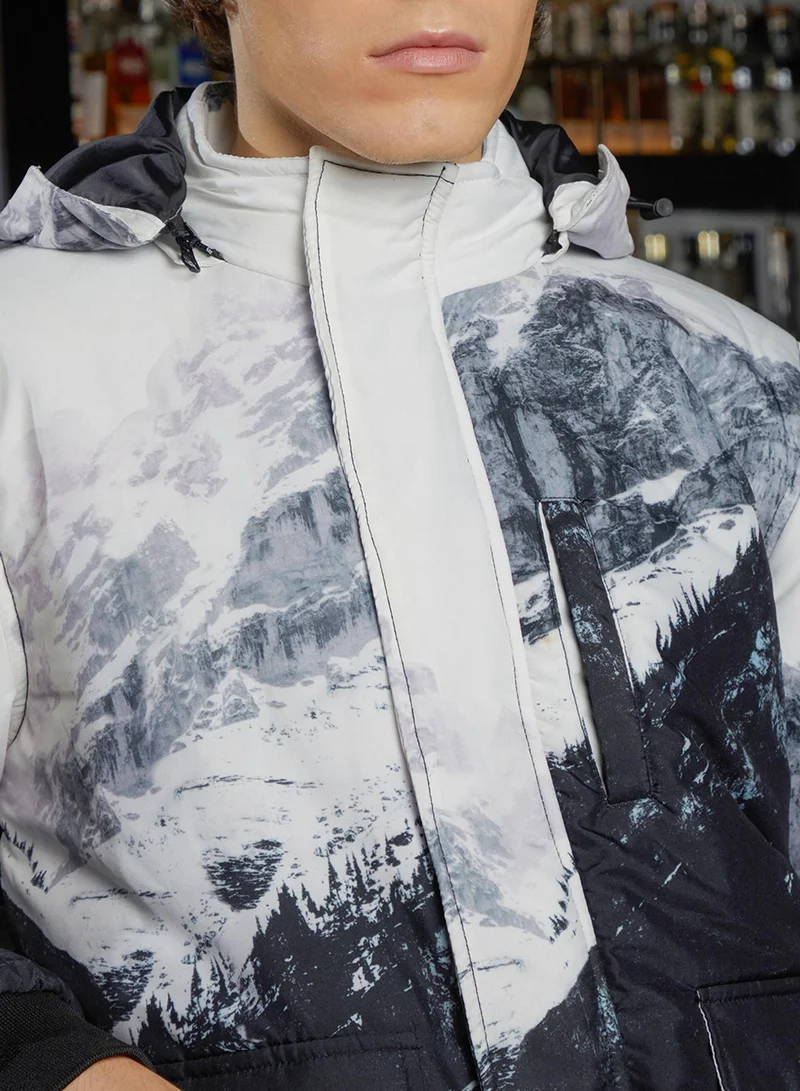 كامبوس سوترا Men's Charcoal Black & Cloud Grey Snowcaps Zip-Front Puffer Jacket