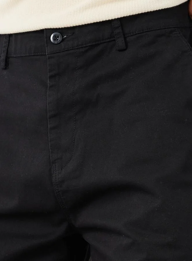 Styli Styli Men Black Regular Twill Chino Shorts