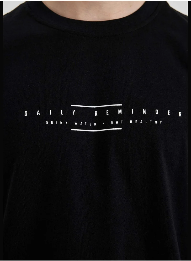 ديفاكتو Slim Fit Crew Neck Printed T-Shirt