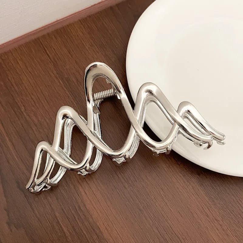 Dartler Spiral Silver Clutcher For Women | Stylish Hair Claws For Girls | Trendy Alloy Metal Clips | Premium & Fashionable Girls Hairs Clutch/Accessories | Suitable In Various Occasions | Pack Of 1 | - Image 2