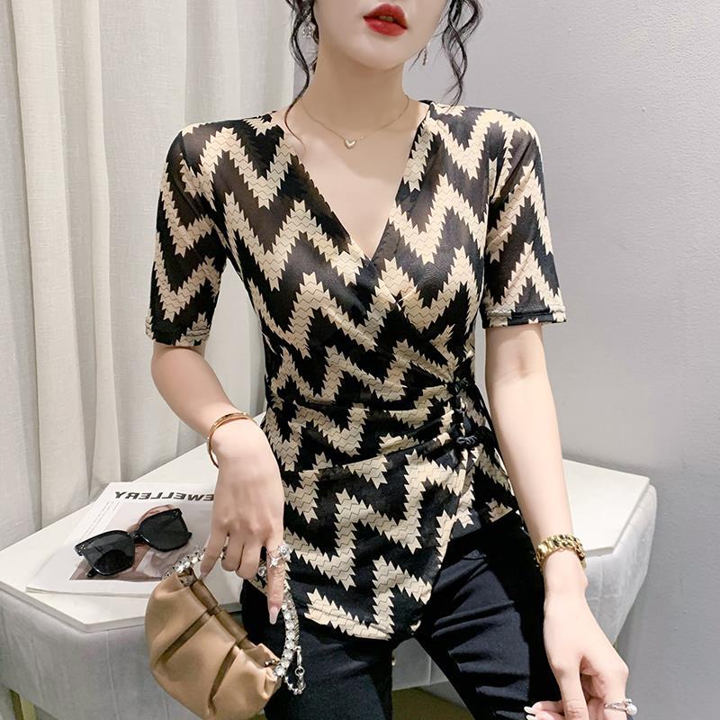 Mesh Bottoming Shirt For Women V-Neck Cross Design Versatile Slimming Western Style Top For Women With Wrapped Chest - Image 2