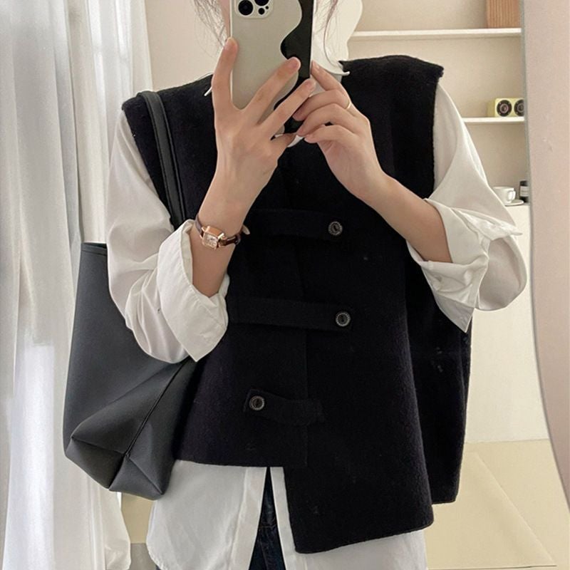 Trendy New Irregular Vest 2025 Design Niche Western Style Sleeveless Waistcoat Cardigan Top - Image 1