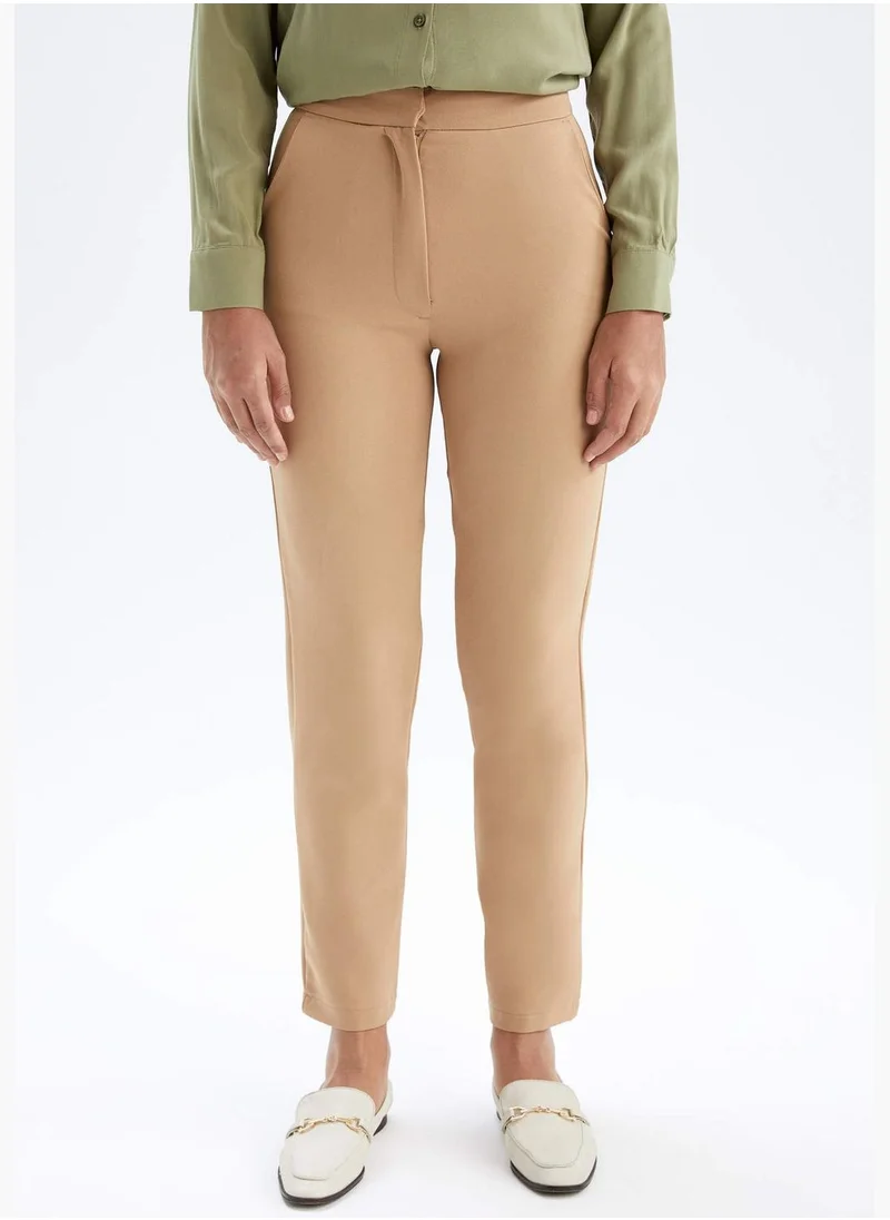 DeFacto Woman Carrot Fit Woven Trousers
