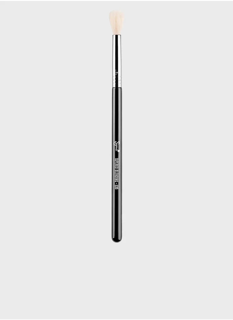 Sigma Beauty E35 - Tapered Blending Brush