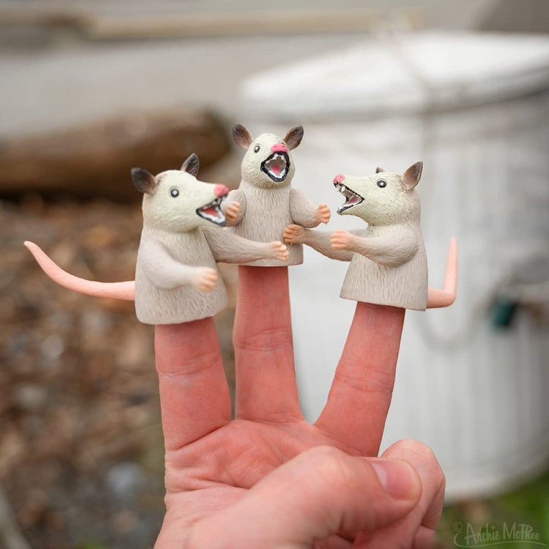 Accoutrements 3 Pack Finger Possums Finger Puppets - Image 2