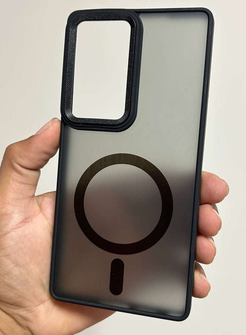 MaxSafe Carbon Fiber Back Cover Compatible with Samsung S24 Ultra - Image 1