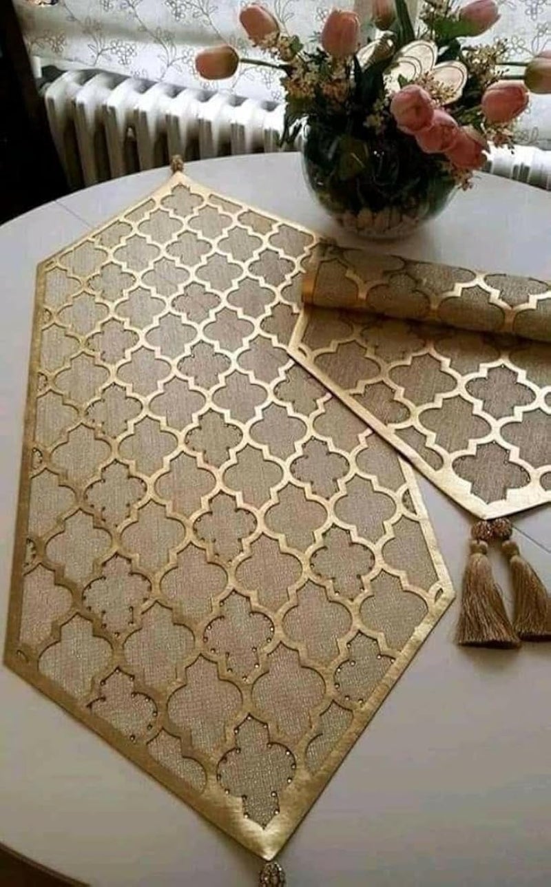 مفرش المائدة