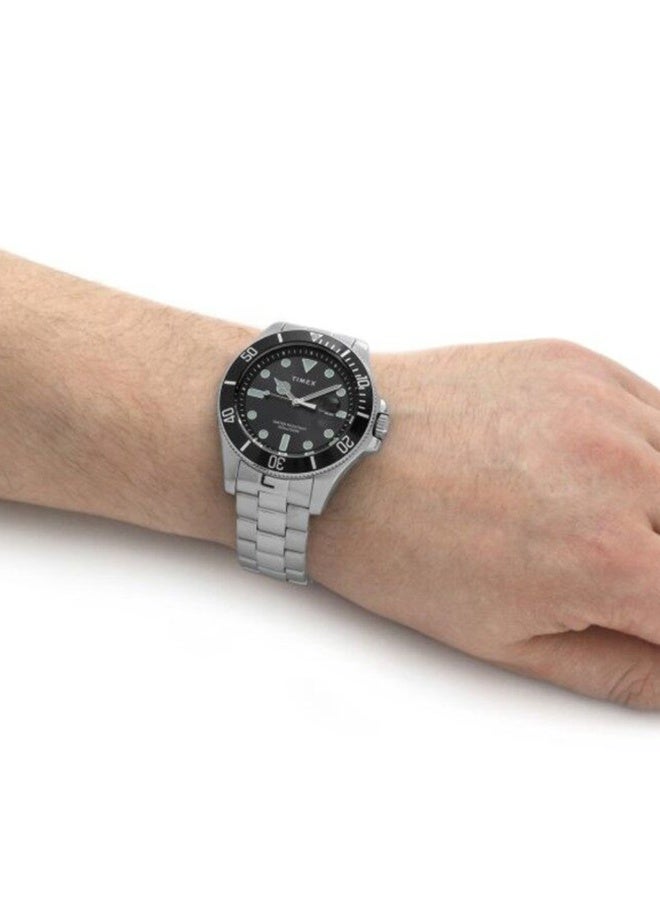تيميكس ساعة TIMEX TW2U41800 من مجموعة City  تصميم Harborside Coast للرجال، مصنوعة من الفولاذ المقاوم للصدأ باللون الفضي مع واجهة سوداء. - Image 5