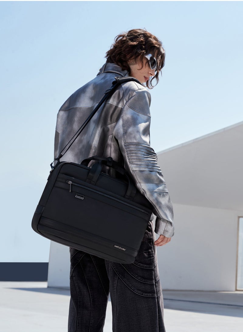 أركتيك هانتر تقدم آركتيك هانتر GWB00888 حقيبة مصممة خصيصًا للمحترفين ورجال الأعمال والطلاب. توفر هذه الحقيبة حماية مثالية لجهازك بتصميم عصري وميزات عملية تجعلها الرفيق المثالي للاستخدام اليومي. - Image 3