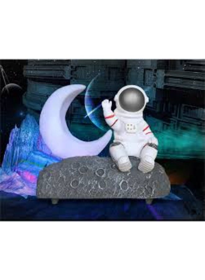 Bring a touch of imagination and elegance to your room with the Astronaut Color Lamp. Its innovative design combines cozy lighting with a unique shape, making it a fantastic addition to your interior décor or children's room. - pzsku/ZCF09A9DFFCC351F61C26Z/45/_/1735414763/e5e6d335-e18c-4748-aba7-1273b28037be