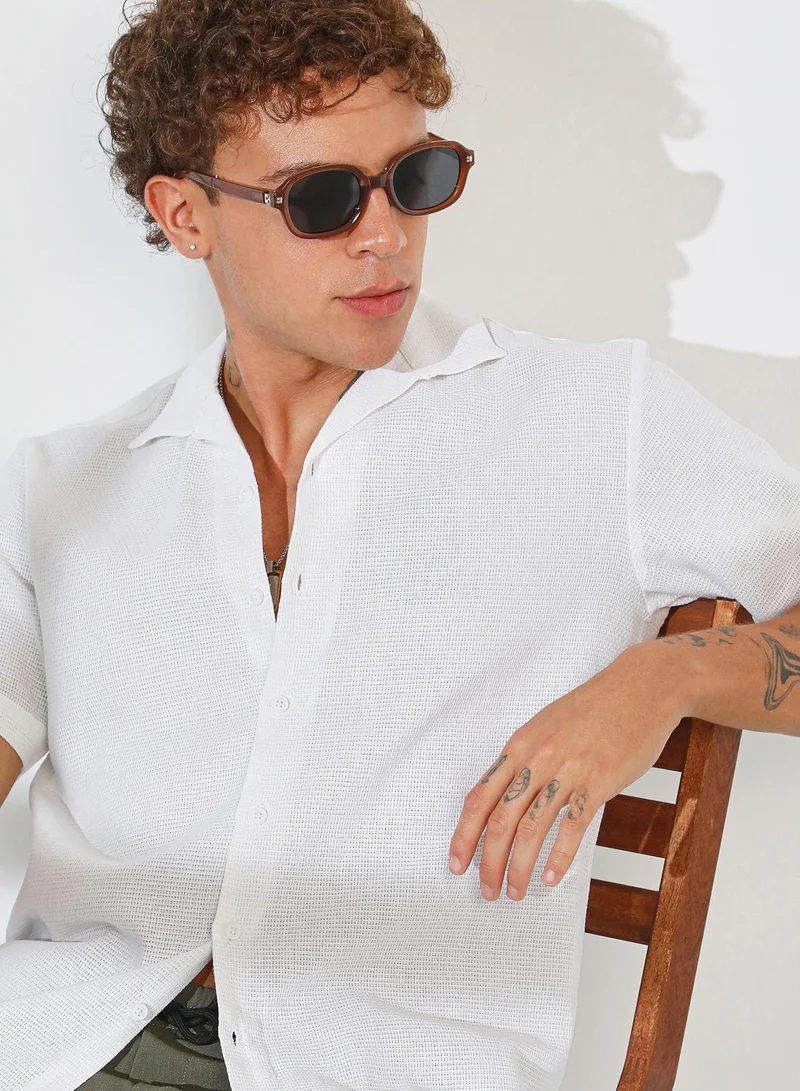 Campus Sutra Men's Chalk White Solid Knit Shirt