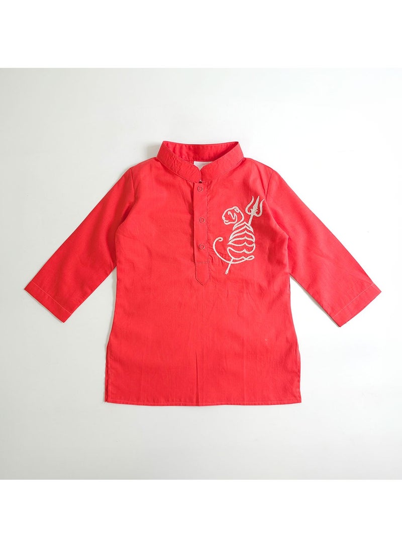 كيبي Keebee Organic Cotton Tiger Embroidered Red Kurta paired with Pajama Pants  - Image 3