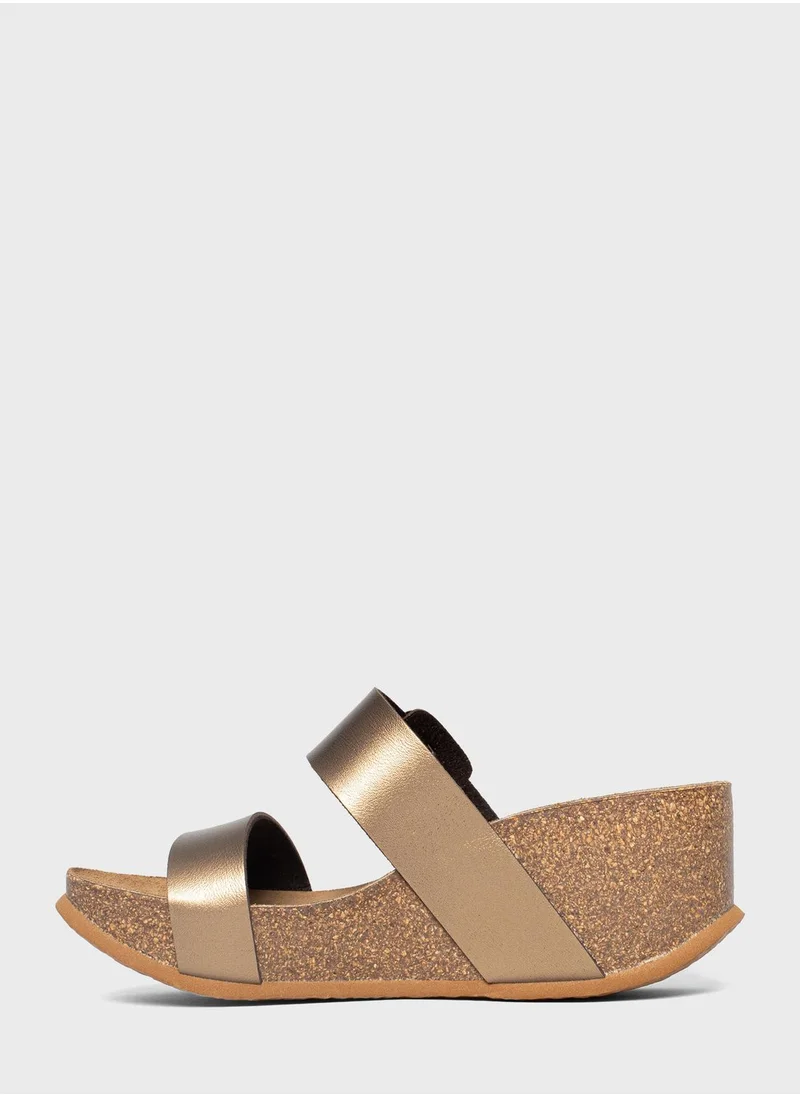 BAYTON Newcastle High Heel Wedges