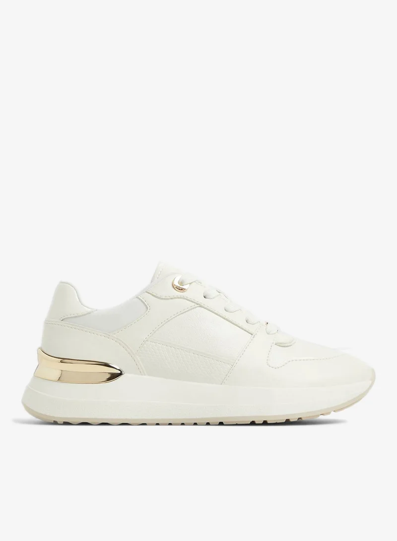 GUMTREE  Lace Up Sneakers