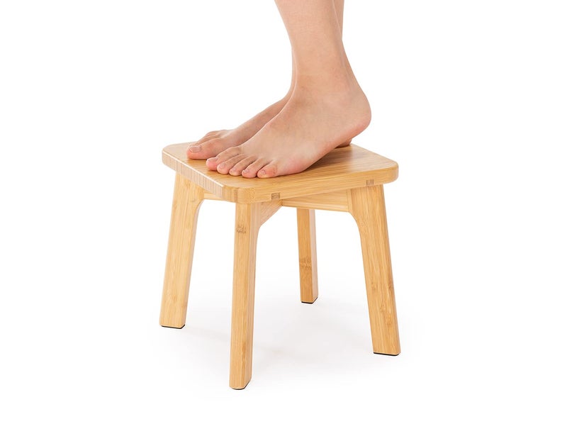 PELYN Bamboo Wooden Step Stool Small Step Stools for Adults and Kids Holds Up to 300lbs Great for Kitchen Bathroom Bedroom