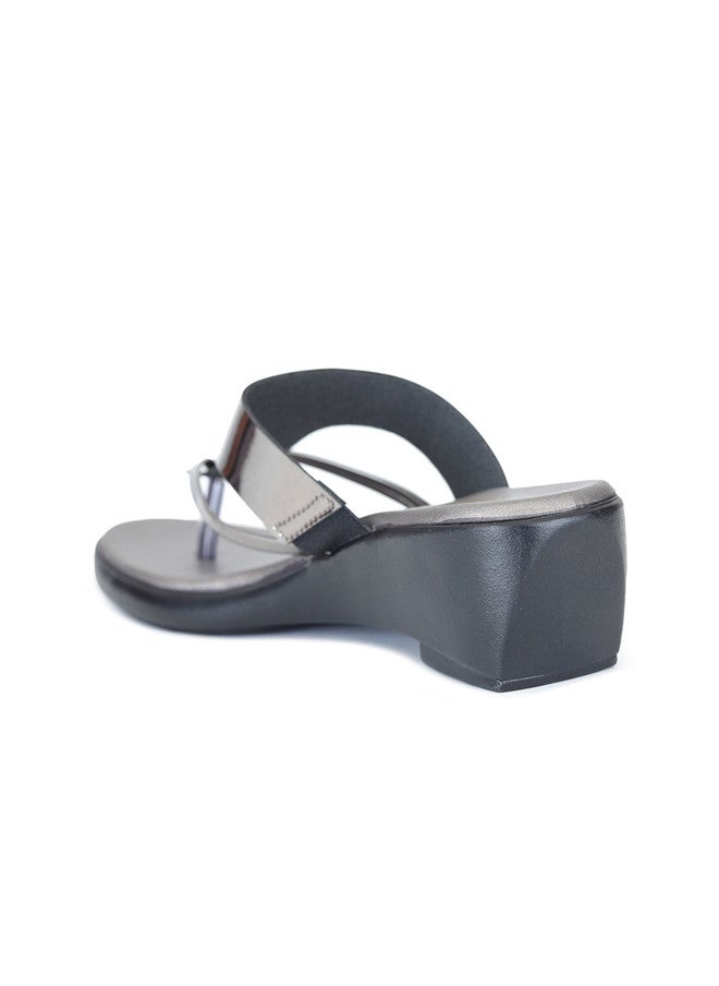 She Zone Grey Wedge Sandals for Women - Image 3