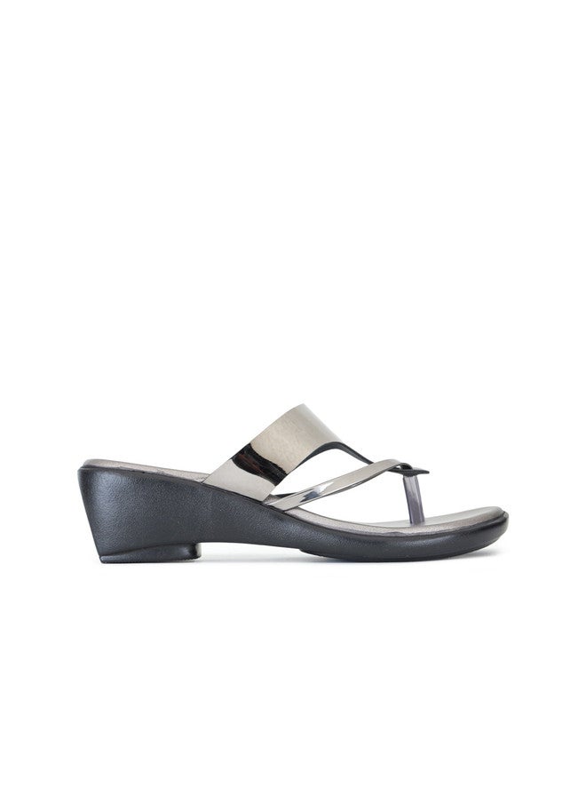 She Zone Grey Wedge Sandals for Women - Image 4
