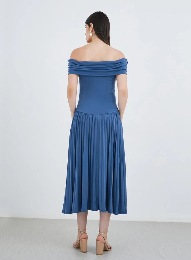 Styli Styli Solid Off Shoulder Gathered Detail A-Line Midi Dress