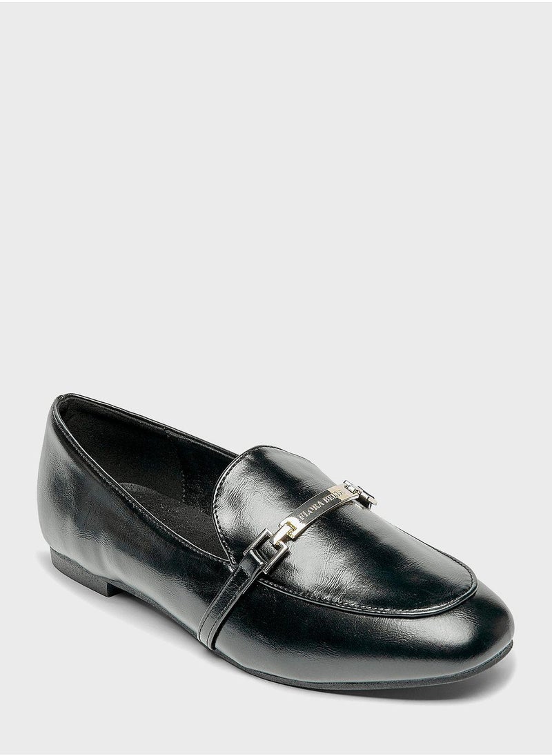 shoexpress - Essential Slip Ons - Image 1