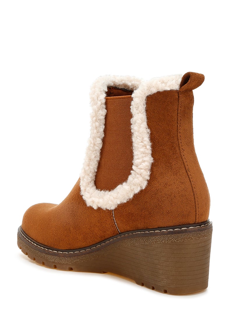 London Rag Faux Fur Lined Chelsea Boots in Tan  - Image 3