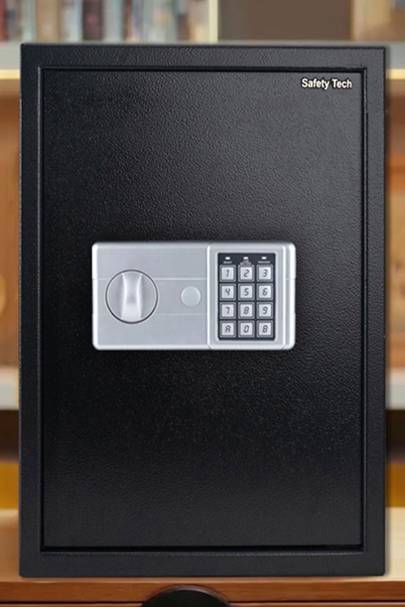 سيفتي تيك خزنة الكترونية تعمل بالارقام السرية 2 رف و3 مساحات للتخزين ، 5 ستاند للميداليات والاشياء الصغيرة ... مقاس 50 * 35 * 31 من الماركة العالمية Safety Tech - Image 1