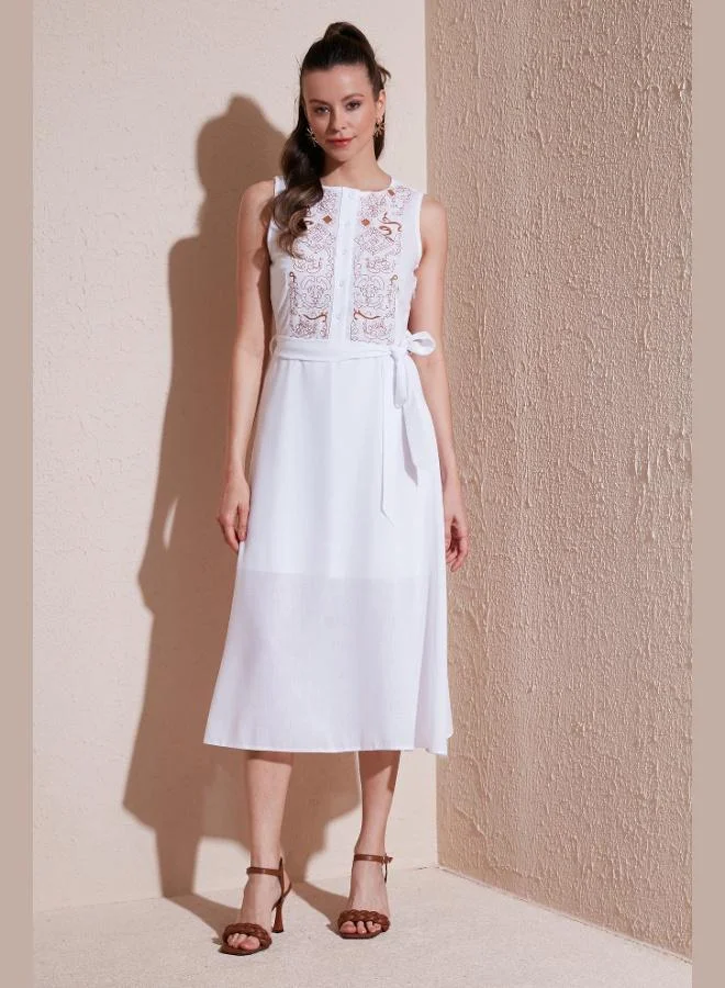 Lela Lela Embroidered Regular Fit Sleeveless Midi Dress Women's Dress 611EL00959