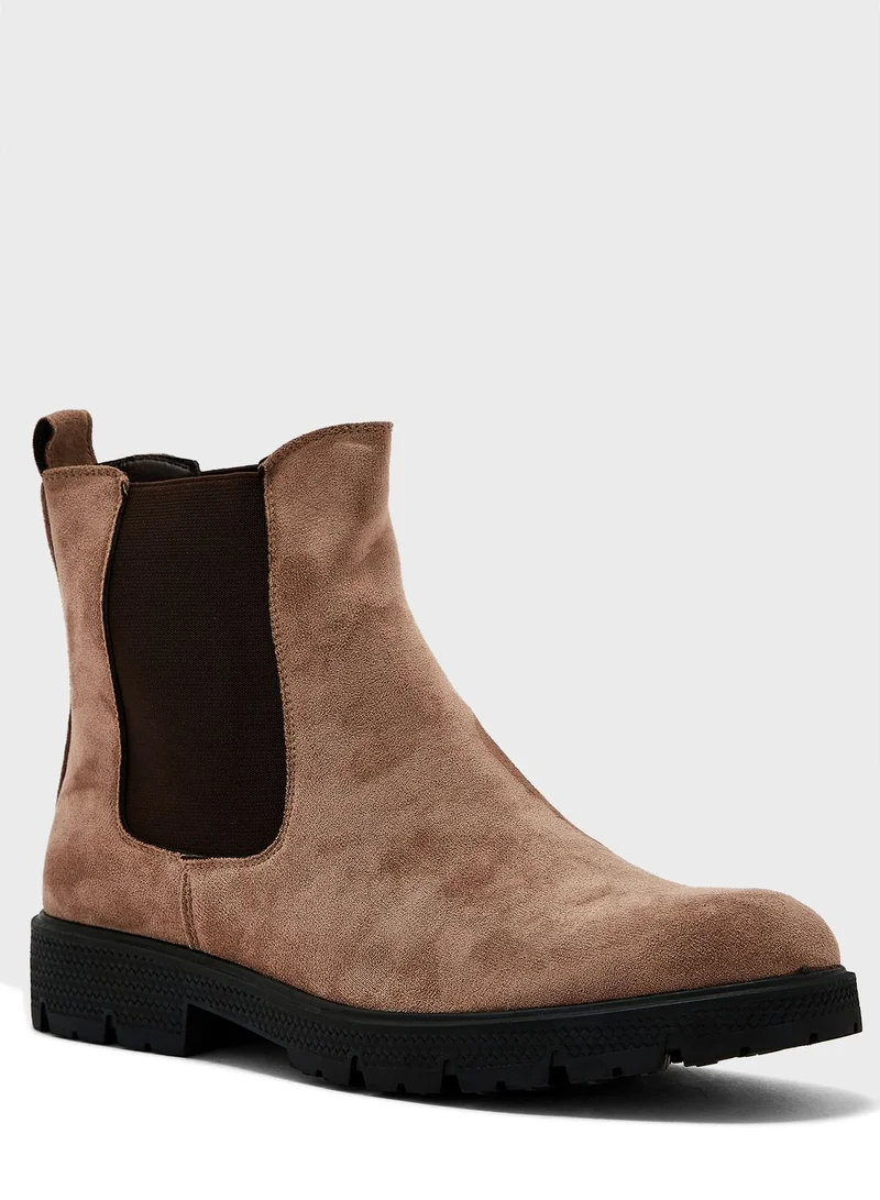 Seventy Five Chelsea Boots