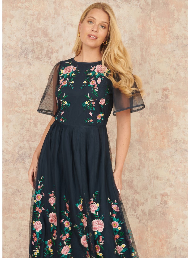 يامي فستان مطرز بالزهور - Image 2