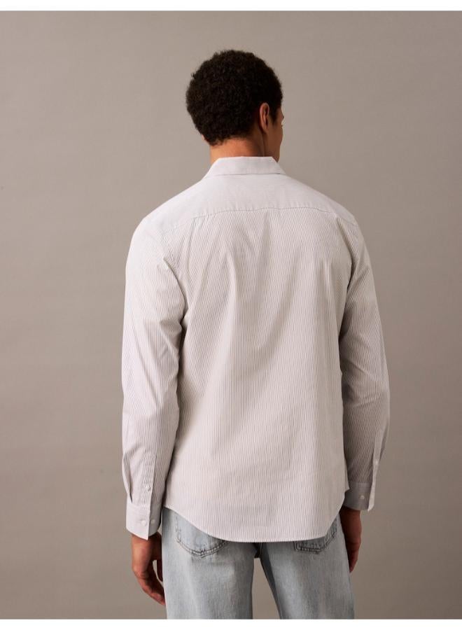 كالفن كلاين قميص مخطط بأكمام طويلة بقصة عادية - Image 2