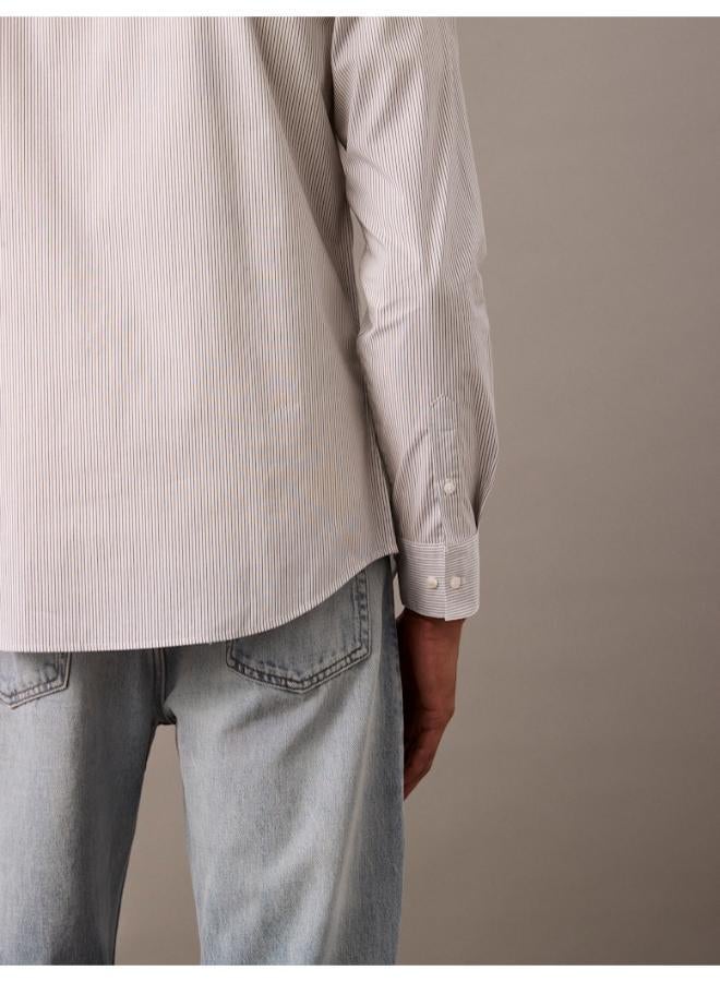 كالفن كلاين قميص مخطط بأكمام طويلة بقصة عادية - Image 4