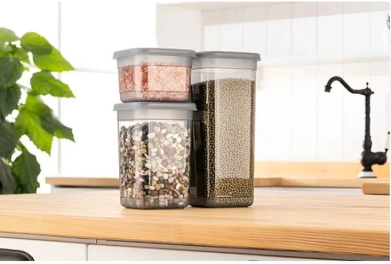 Hane216 Set of 3 Vacuumed Square Food Storage Containers with Leakproof Lids