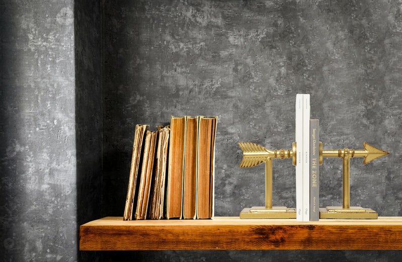 Creative Co-Op Decorative Cast Metal Arrow Bookends, Gold, Set of 2 Pieces - Image 2