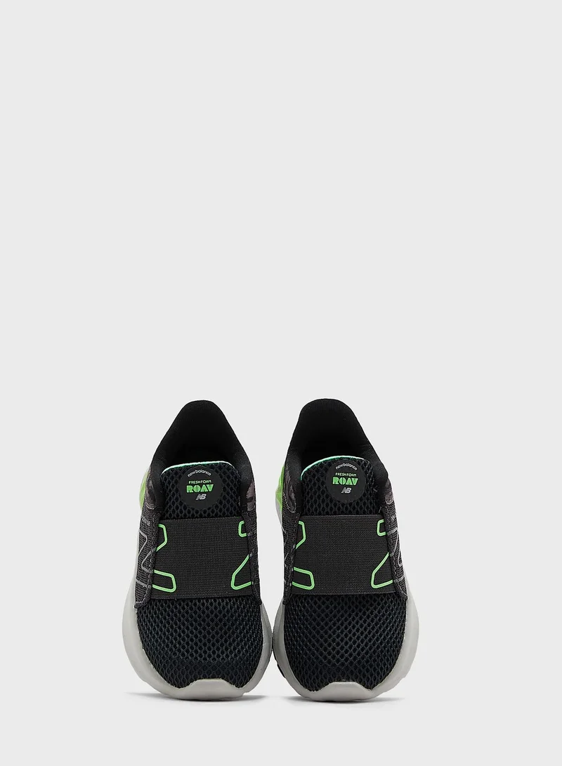 New Balance Roav Low Top Sports Shoes