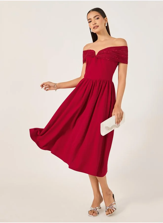 ستايلي Solid Off Shoulder Neck A-Line Midi Dress