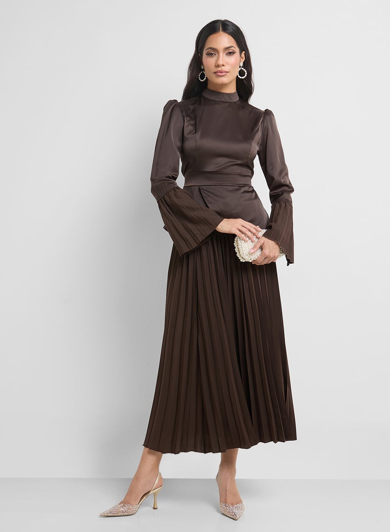 خزانة فستان ميدي بكسرات وكسرات بيبلوم - Image 5